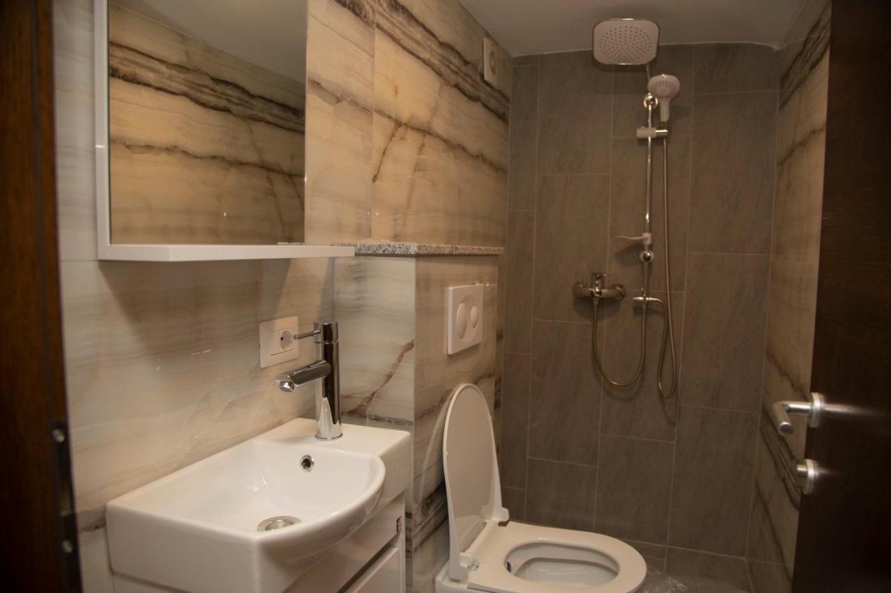 Hotel Oferta Prizren Esterno foto