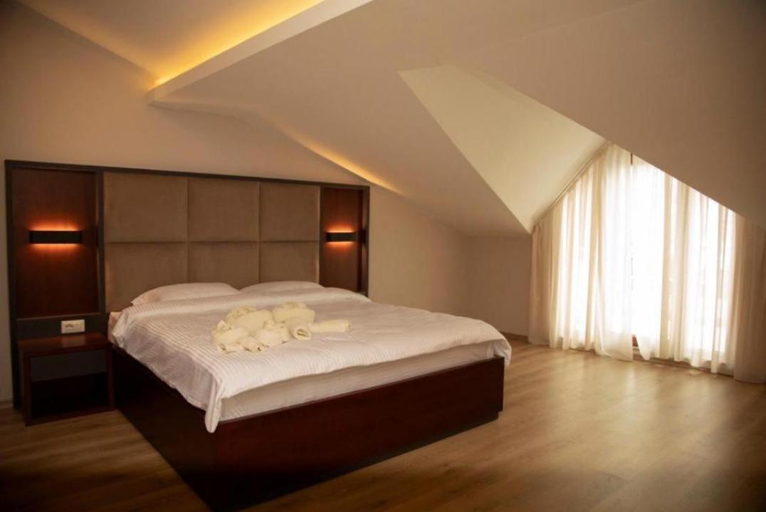 Hotel Oferta Prizren Esterno foto